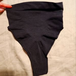 Skims sculpting thong nwot